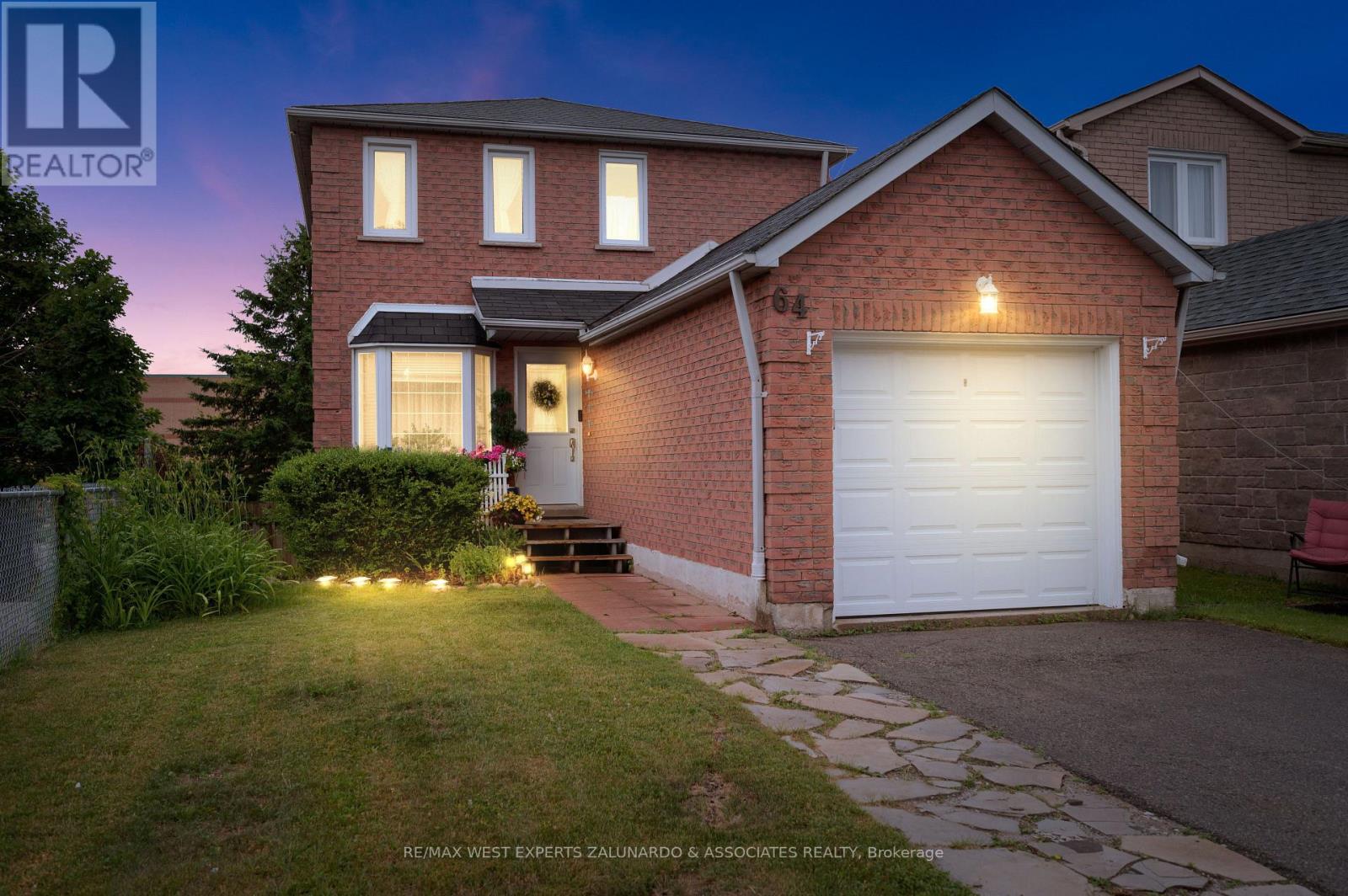 64 Wallace Dr, Barrie, ON L4N 7E1