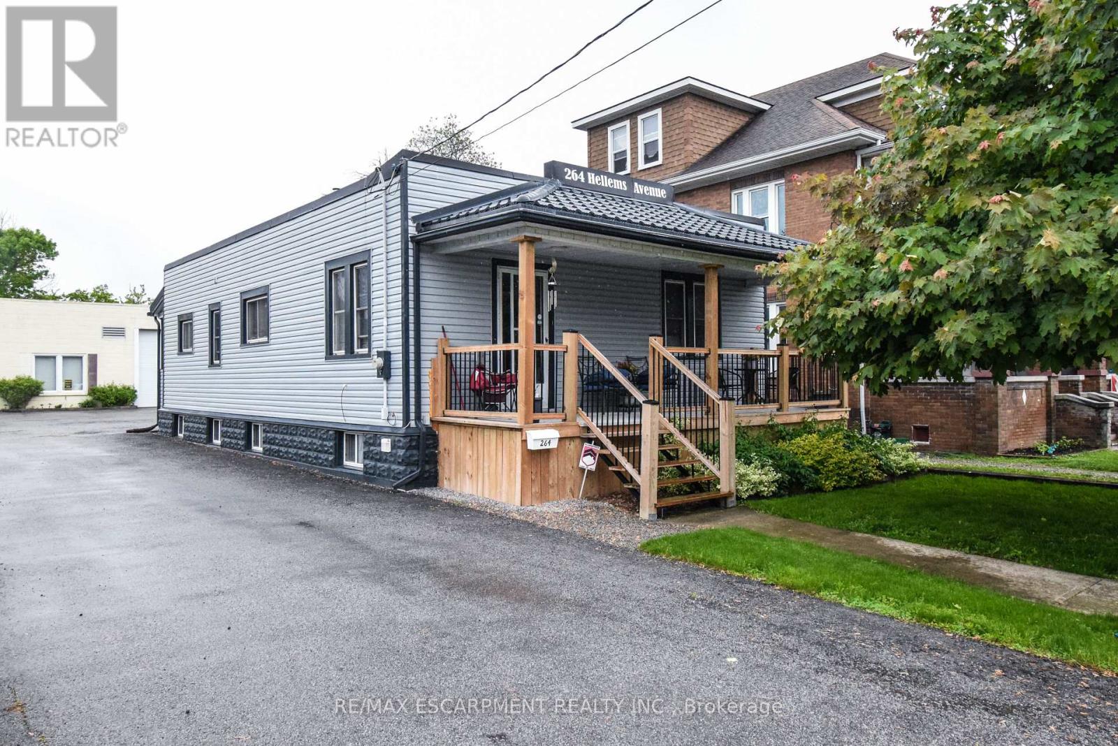264 Hellems Ave, Welland, ON L3B 3B7