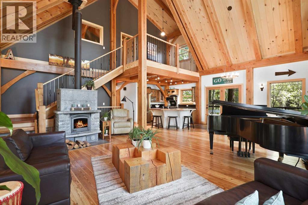 276 Canal St, Rural Ponoka County, AB T0C 2J0