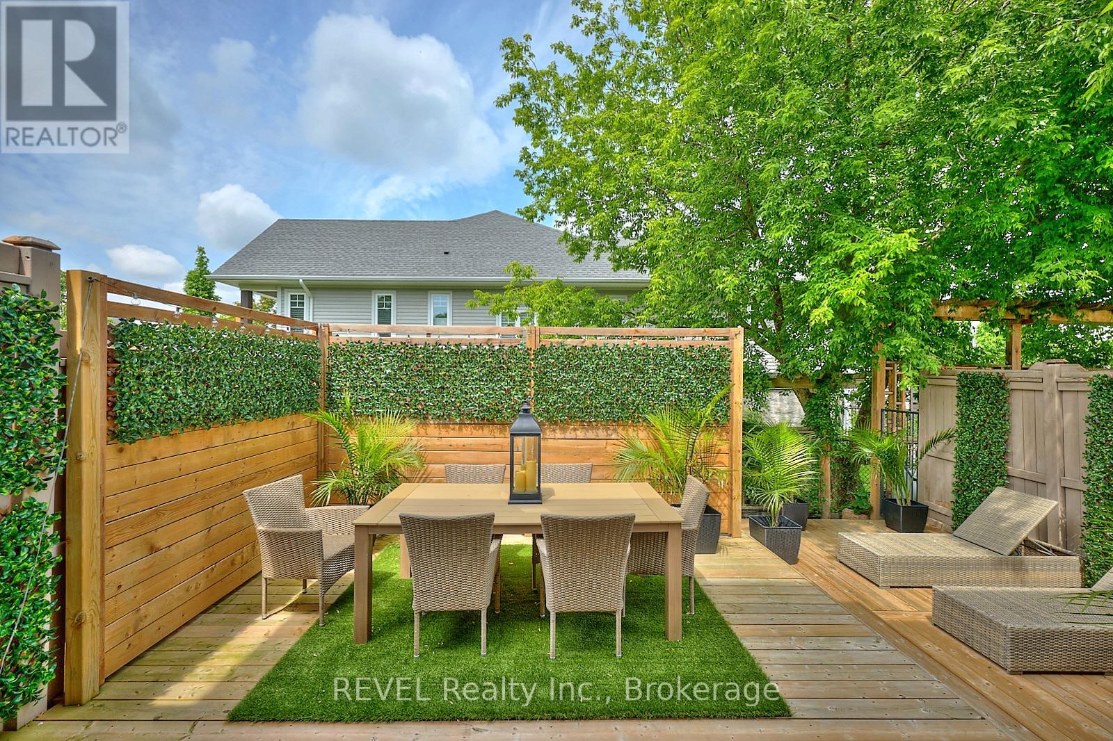 26 Vintners Ln, Grimsby, ON L3M 5N7