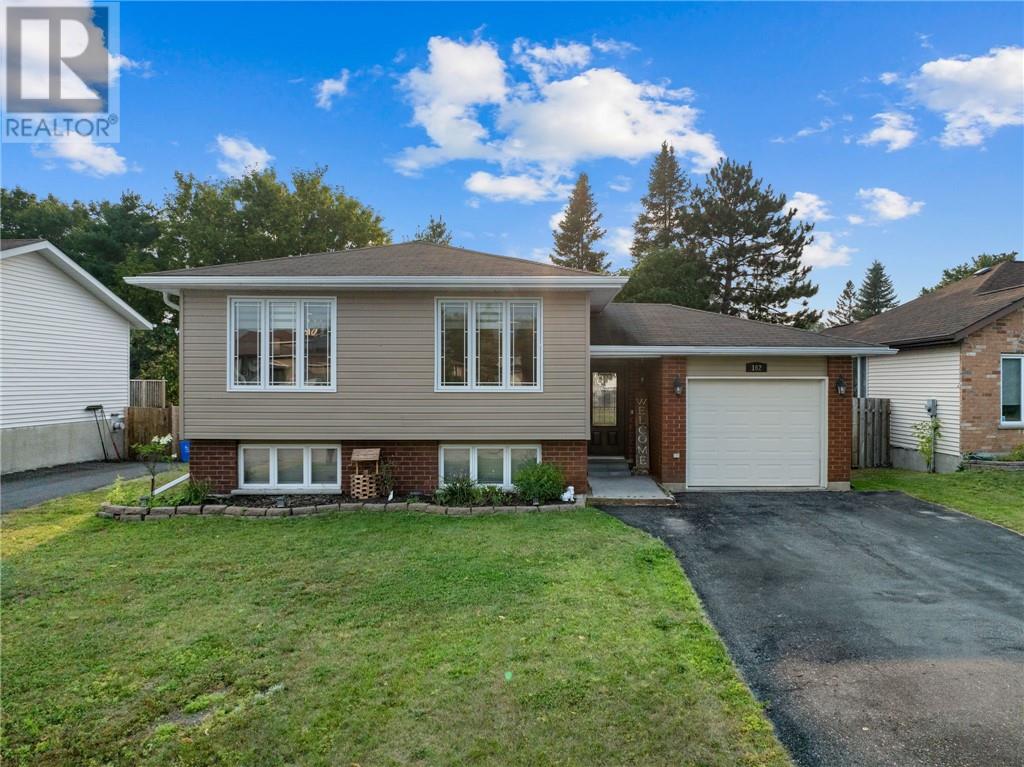 62 Ellsmere Dr, Garson, ON P3L 1H4