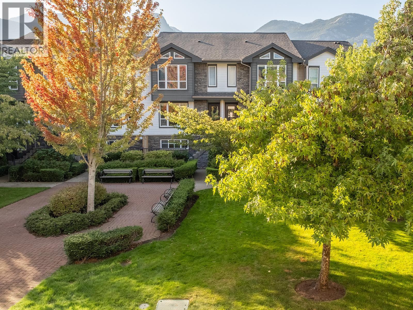 1261 Main Street Unit 2, Squamish, BC V8B 0P7