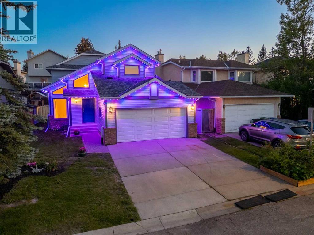 74 Sandringham Way NW, Calgary, AB T3K 3V6