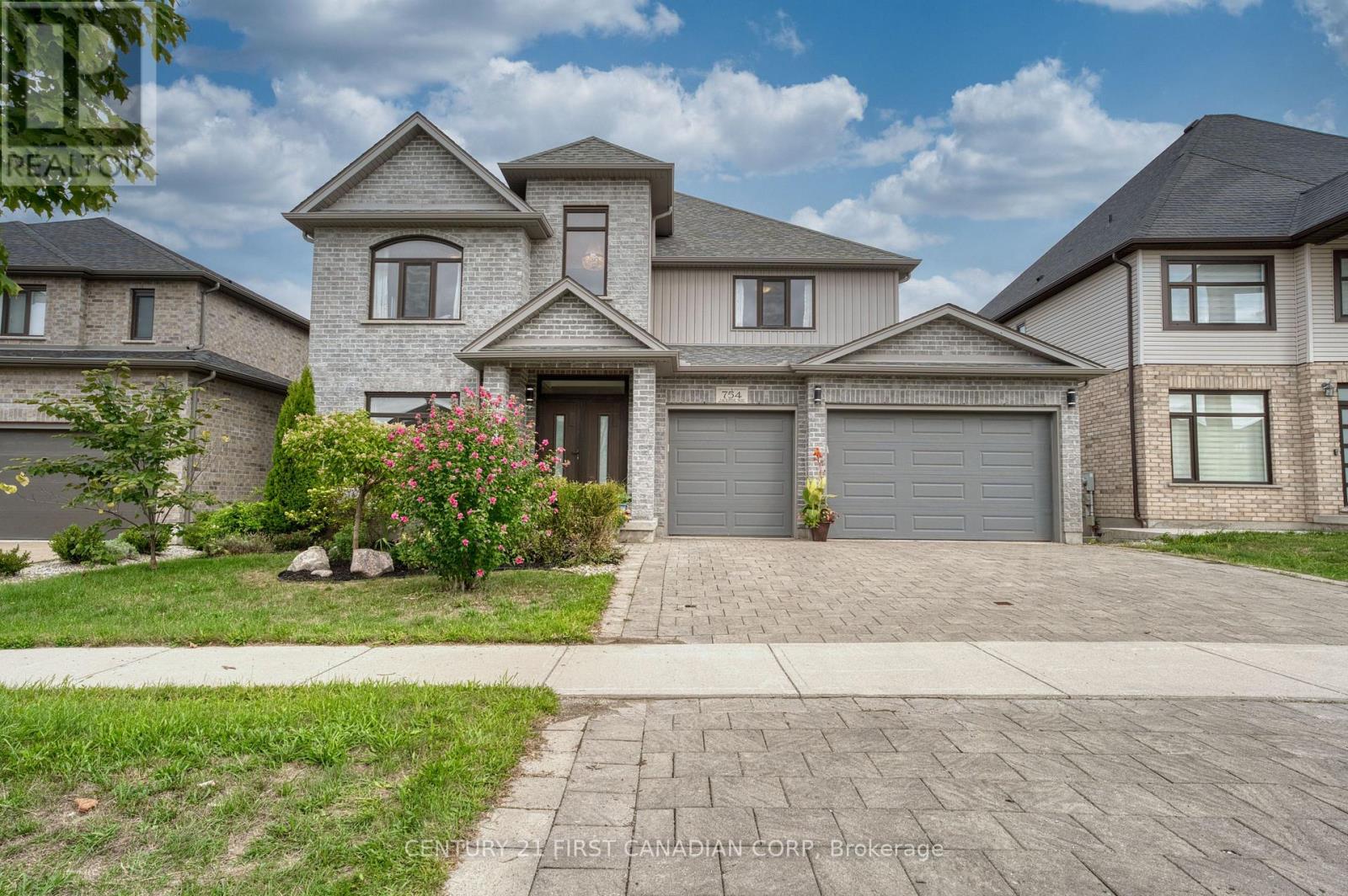 754 Jackpine Way, London, ON N5X 3Z1