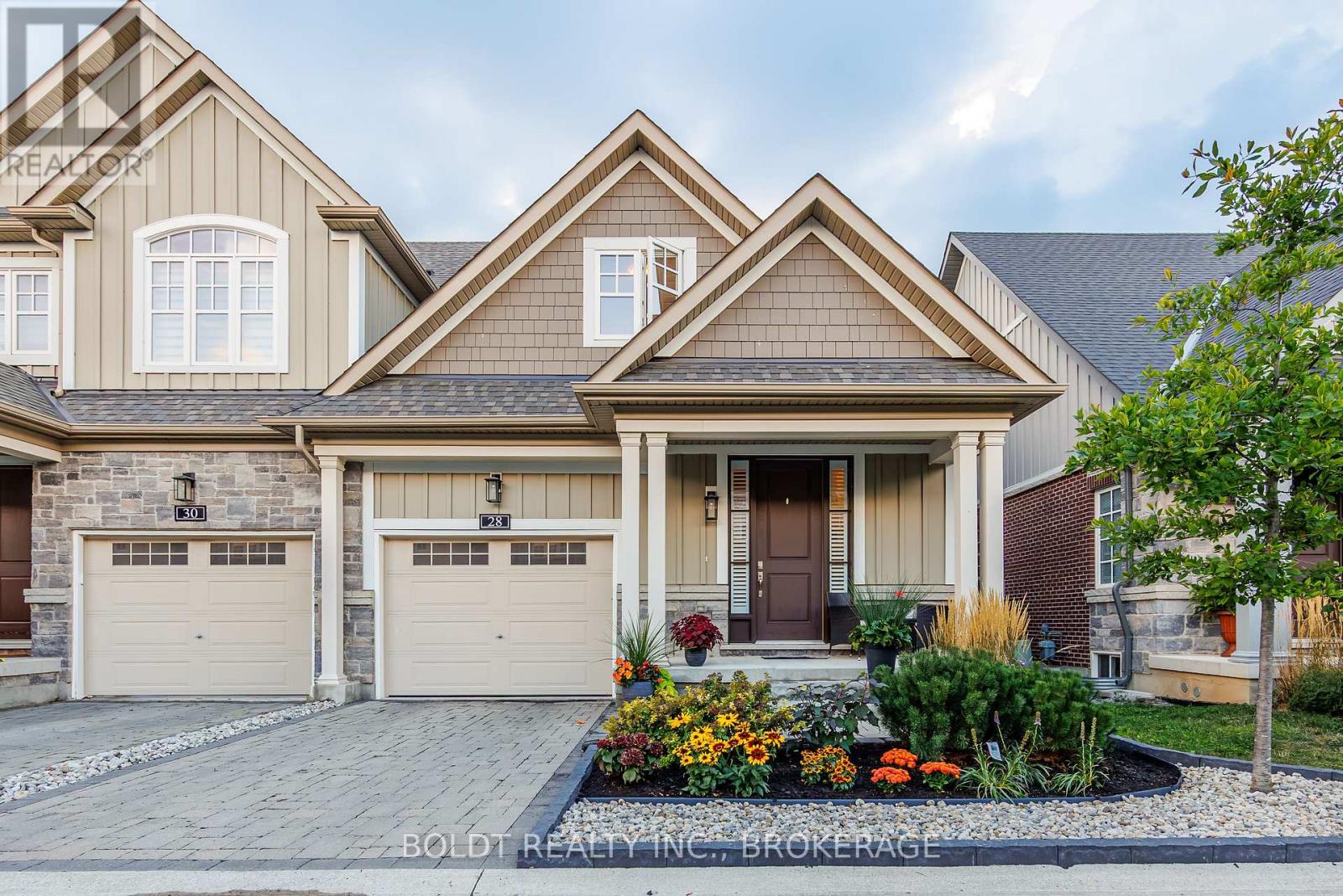 28 Windsor Cir, Niagara-on-the-lake Town, ON L0S 1J0