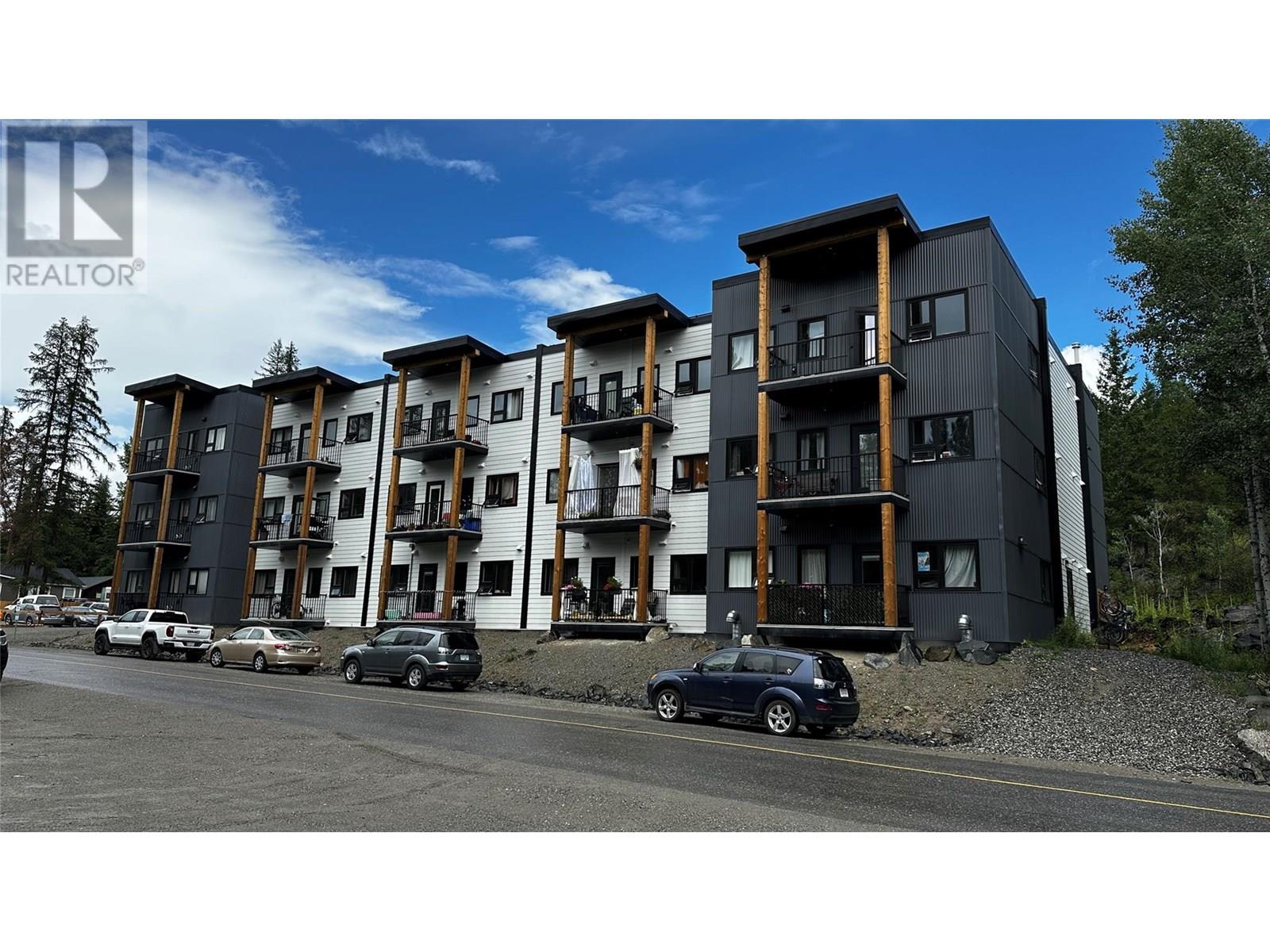 10 Jim Ogilvie Way, Kimberley, BC V1A 3G7