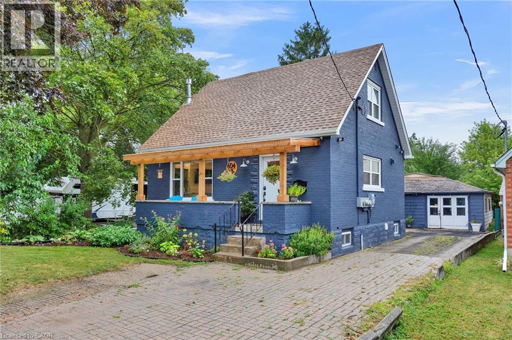 604 Guelph St, Kitchener, ON N2H 5Y6