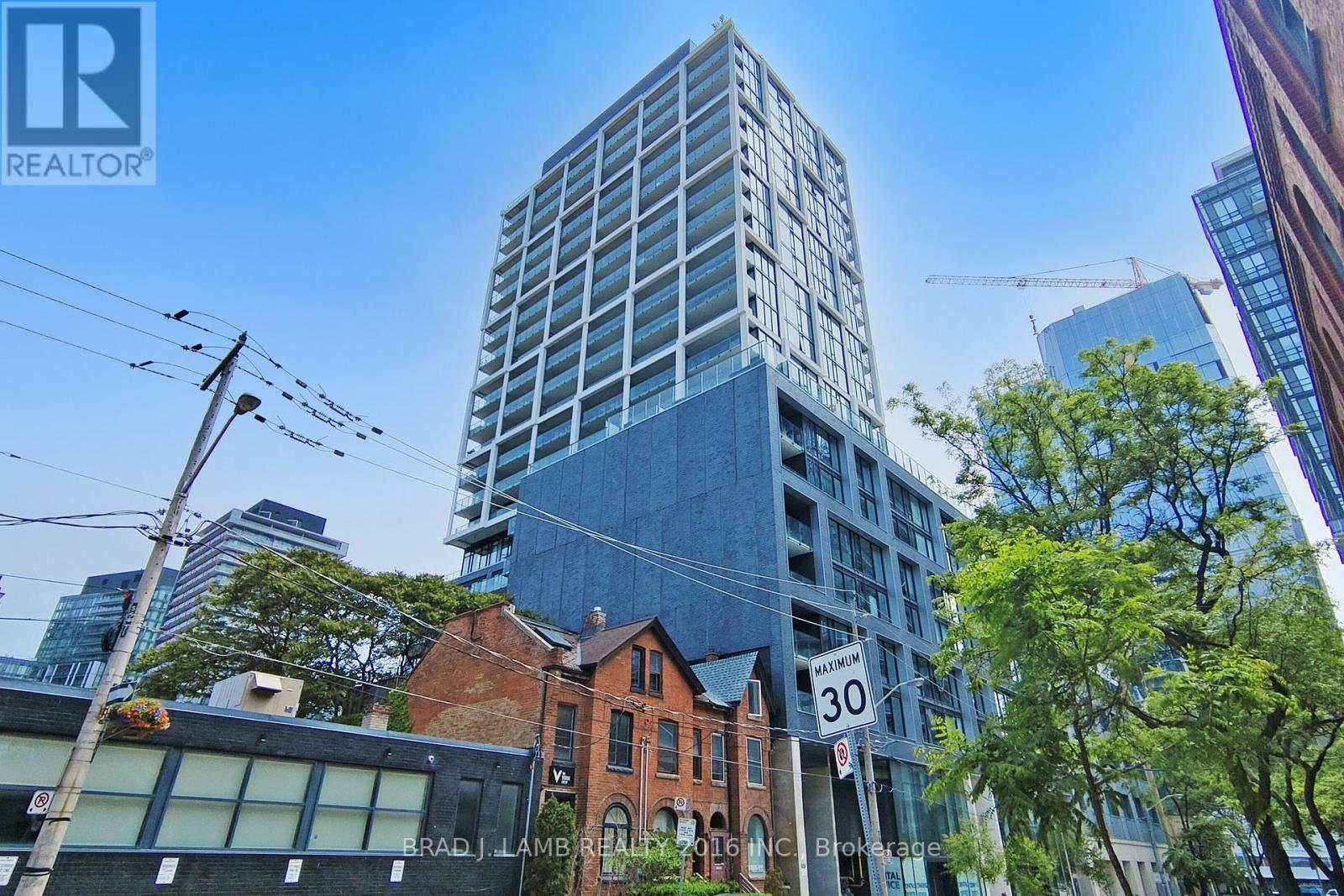 305 55 Ontario St, Toronto, ON M5A 0T8