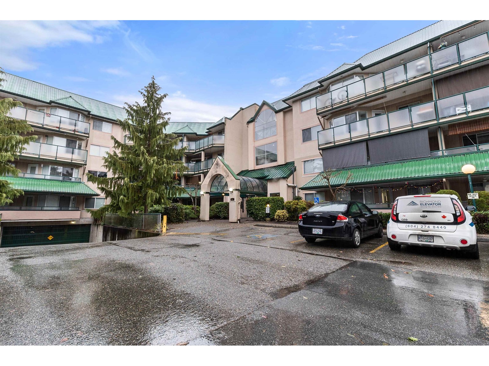 2962 Trethewey Street Unit 210, Abbotsford, BC V2T 4M3