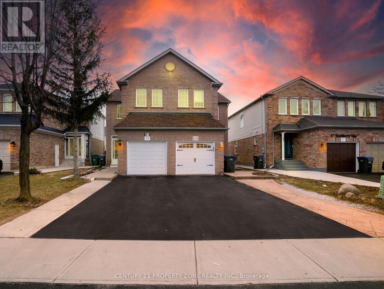 51 Bunchberry Way, Brampton, ON L6R 2C3