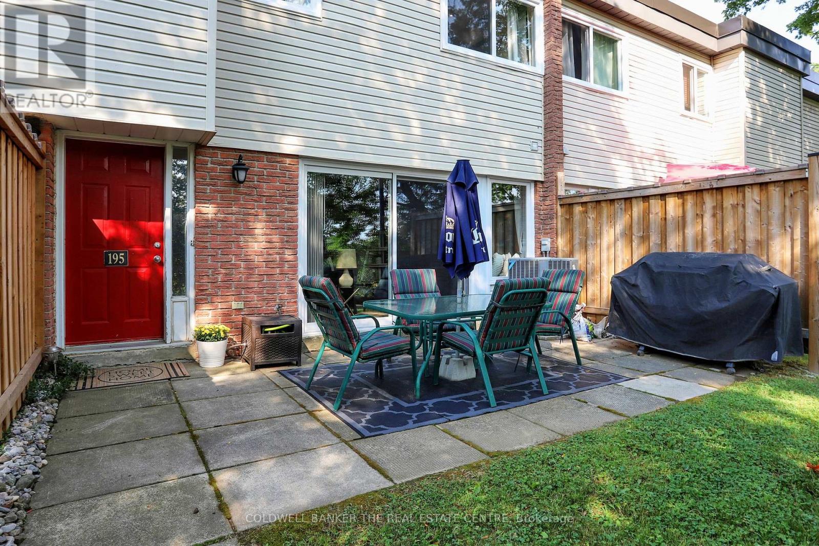 195 Milestone Cres, Aurora, ON L4G 3M2