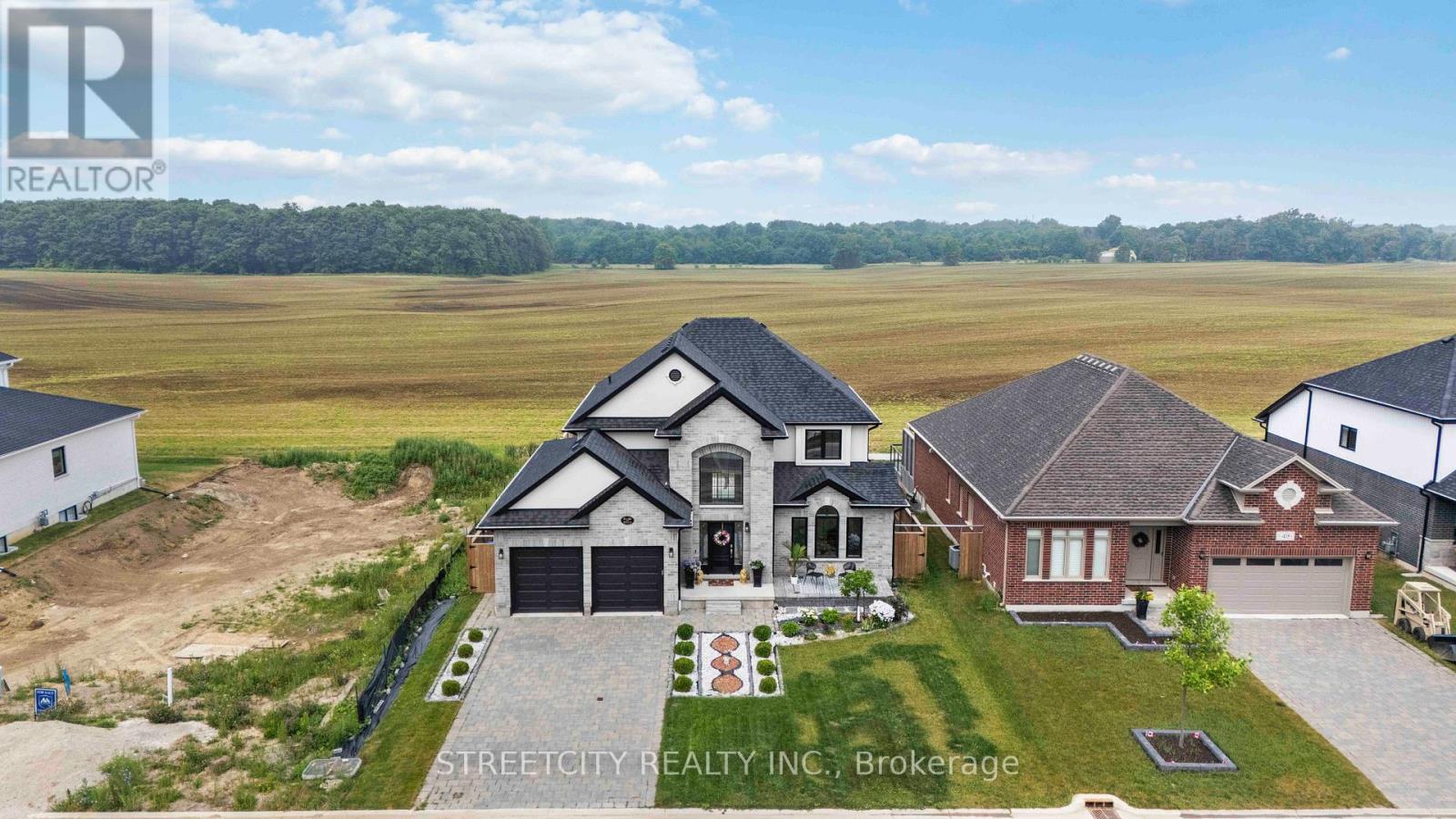 53 Arrowwood Path, Middlesex Centre, ON N0M 2A0