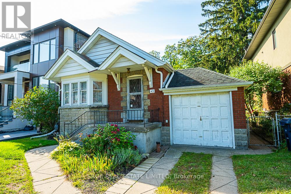 45 Four Oaks Gate, Toronto, ON M4J 2X3