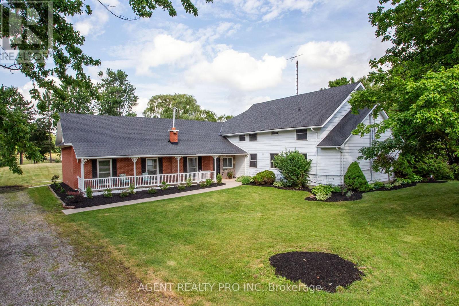 24264 Coldstream Rd, Middlesex Centre, ON N0M 2A0