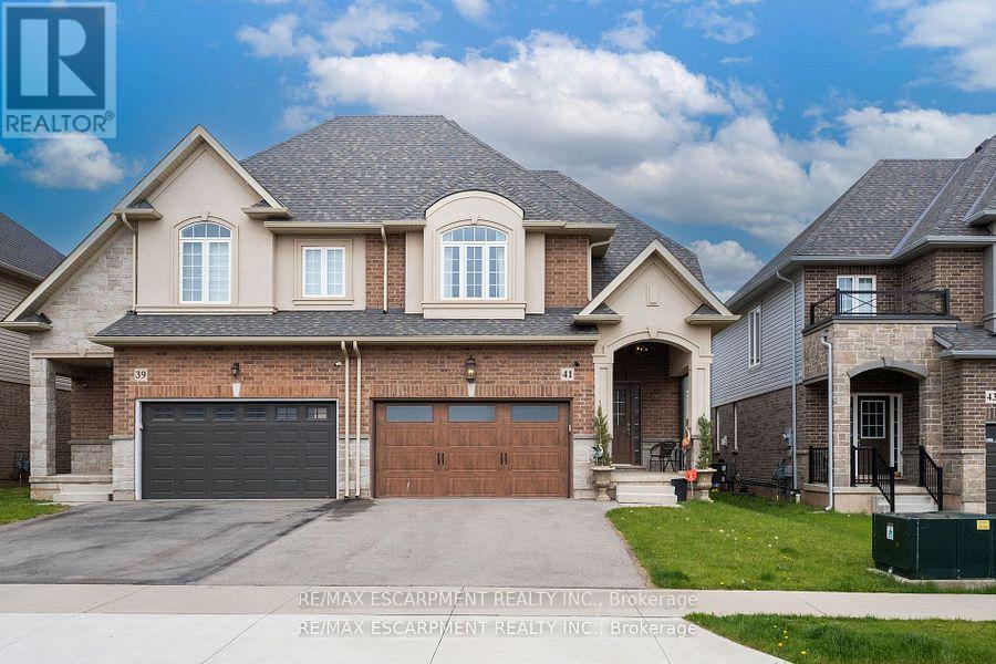 41 Foothills Ln, Hamilton, ON L8E 0K1