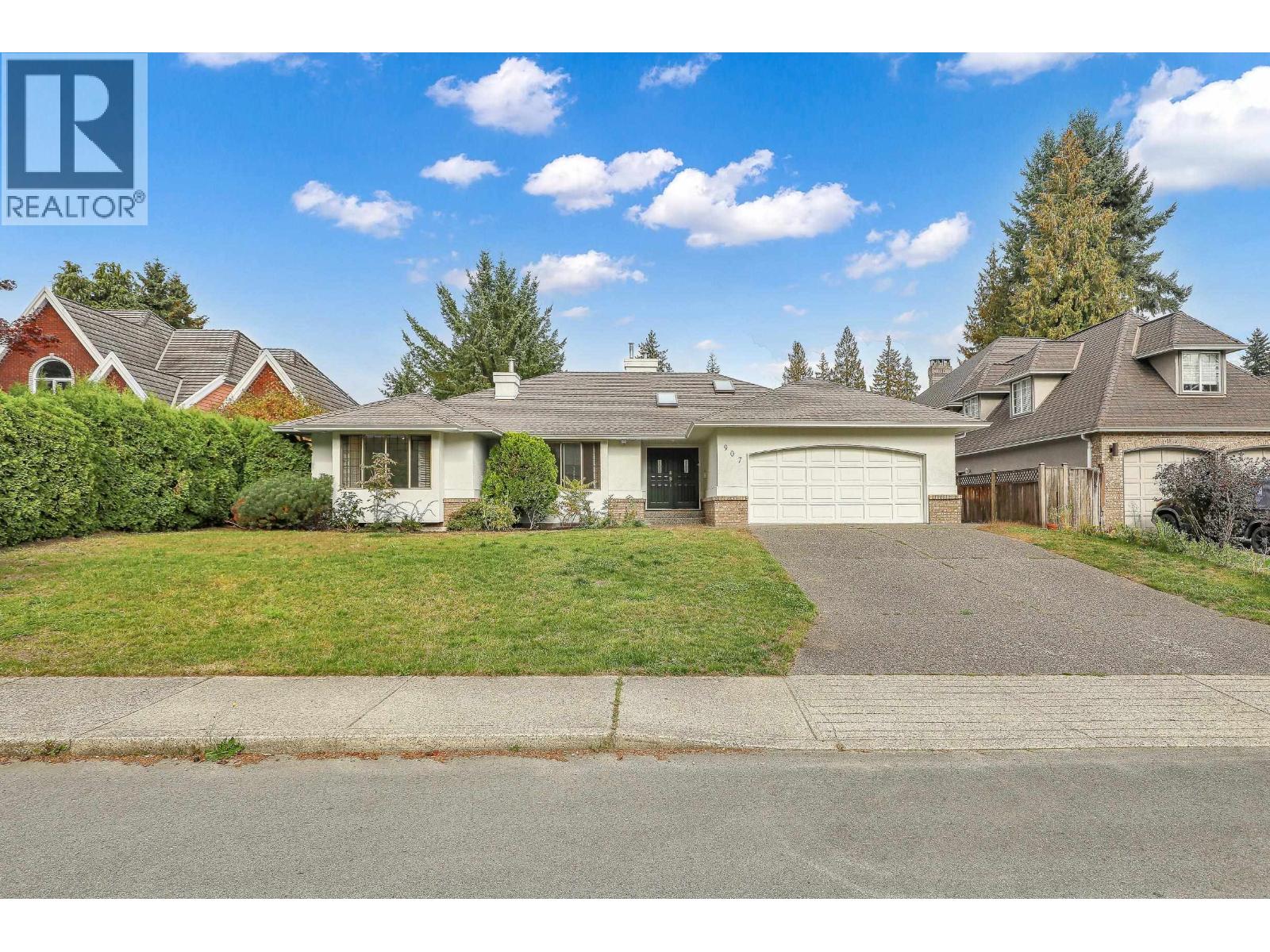907 Sprice Ave, Coquitlam, BC V3J 7M2