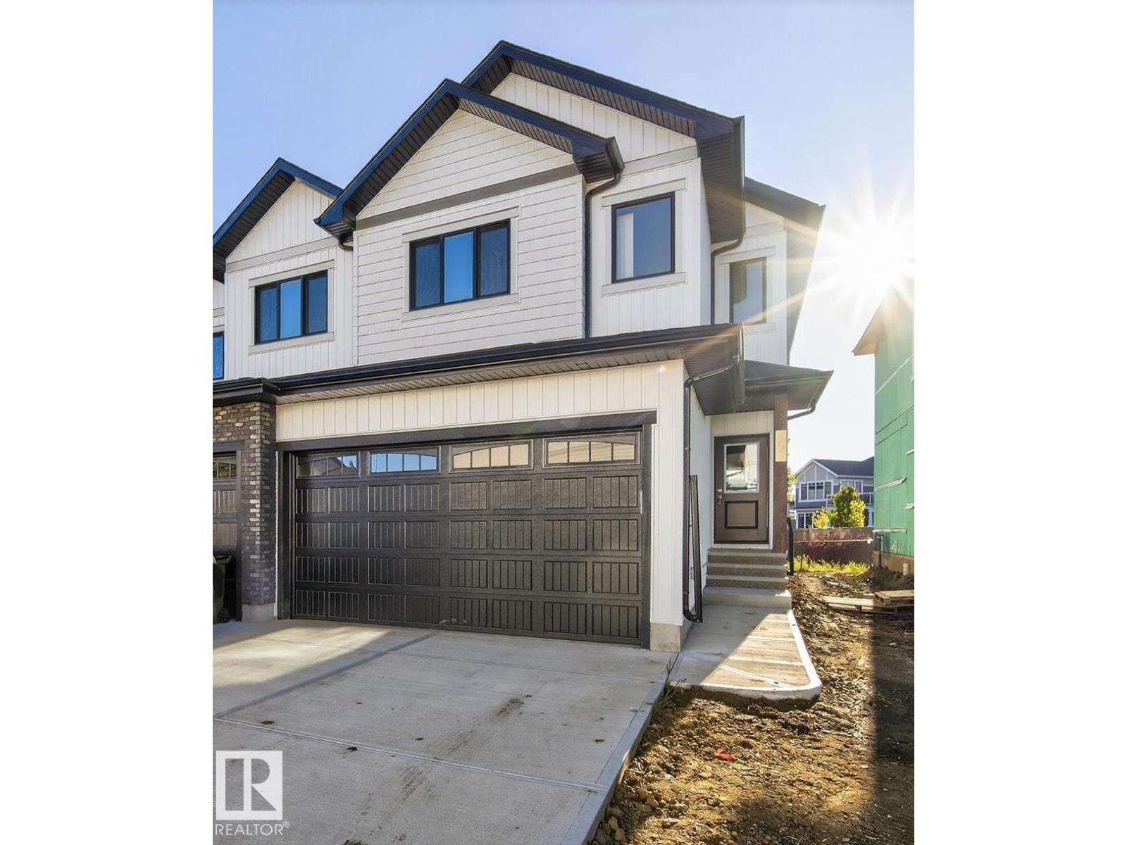 5122 213a Street Northwest #5, Edmonton, AB T6M 0K7