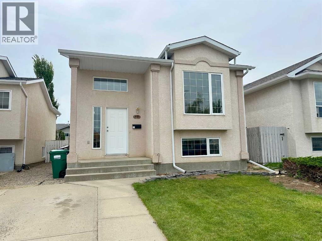 50 Chilcotin Cres W, Lethbridge, AB T1K 7G9