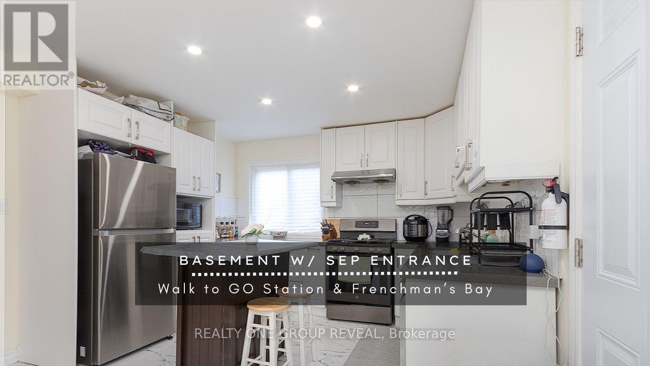 839 Modlin Rd, Pickering, ON L1W 1V6