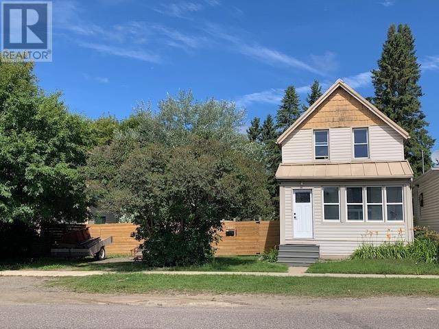 227 Amelia St E, Thunder Bay, ON P7E 3Z6