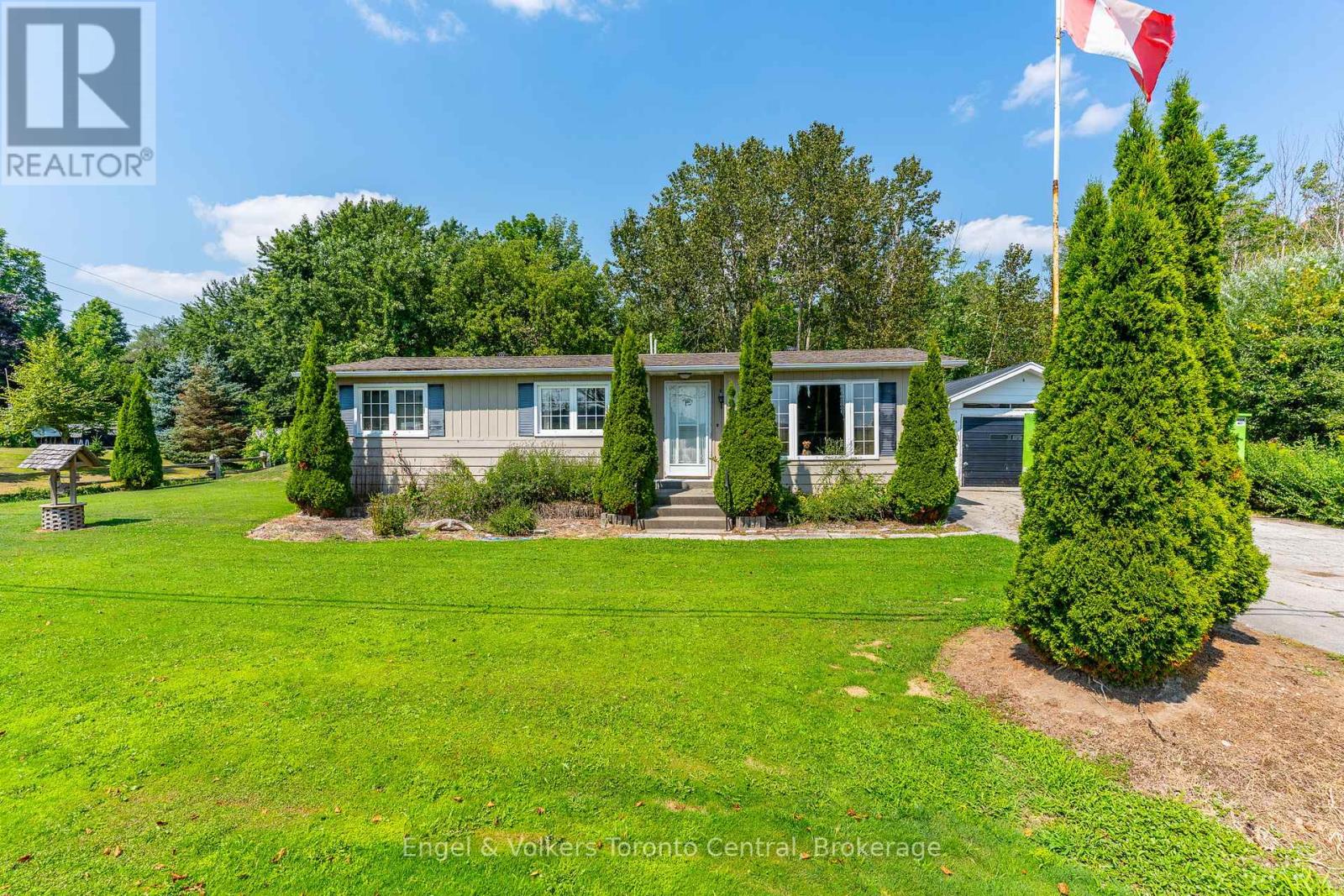 122467 Grey 5 Rd, Georgian Bluffs, ON N4K 5N5