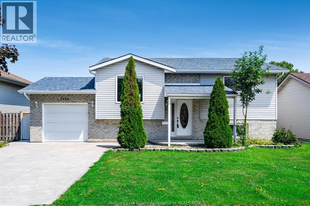 2956 Alderbrook Dr, Windsor, ON N8W 5H5