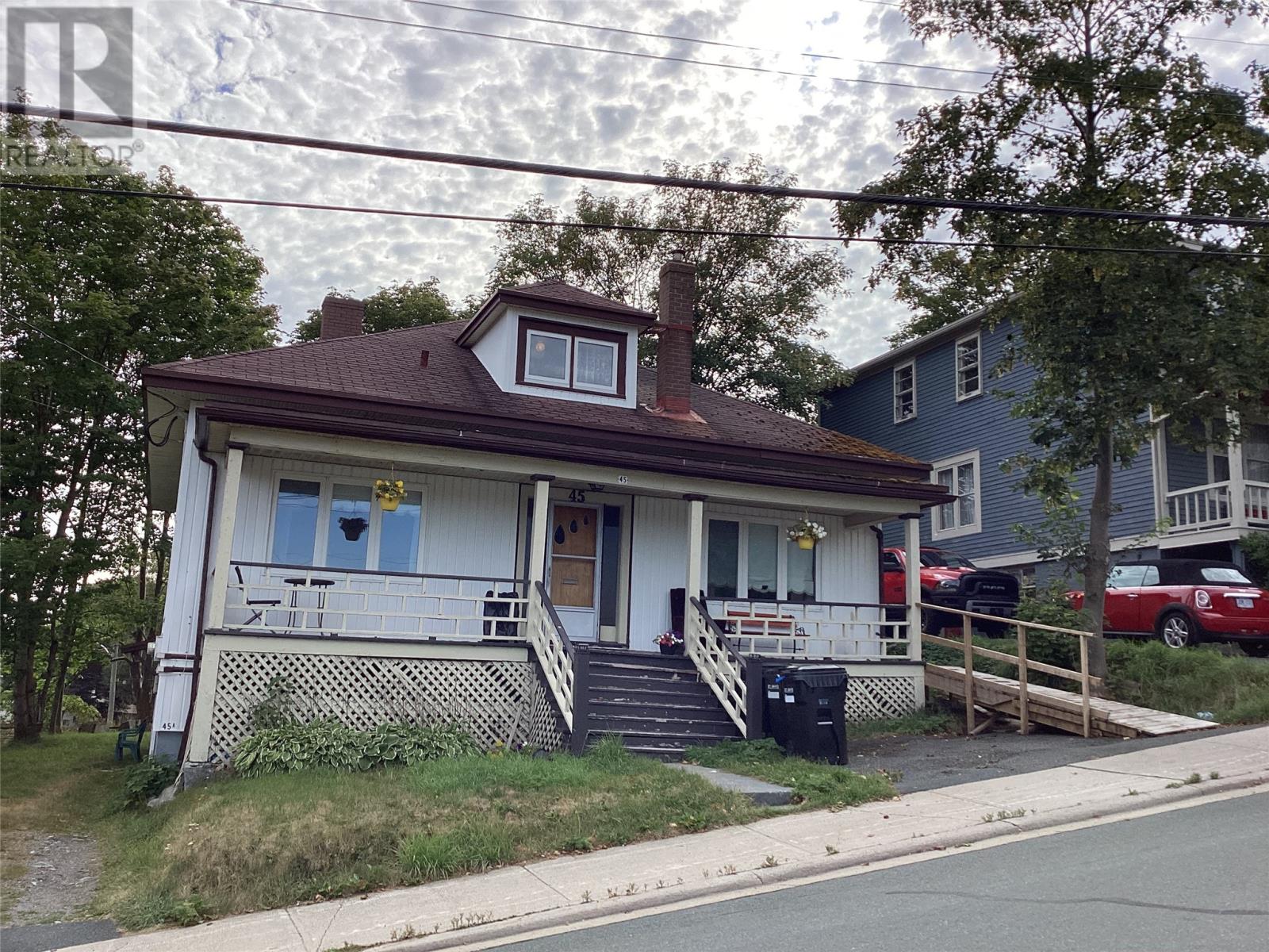45 Sudbury St, St. John's, NL A1E 2T9