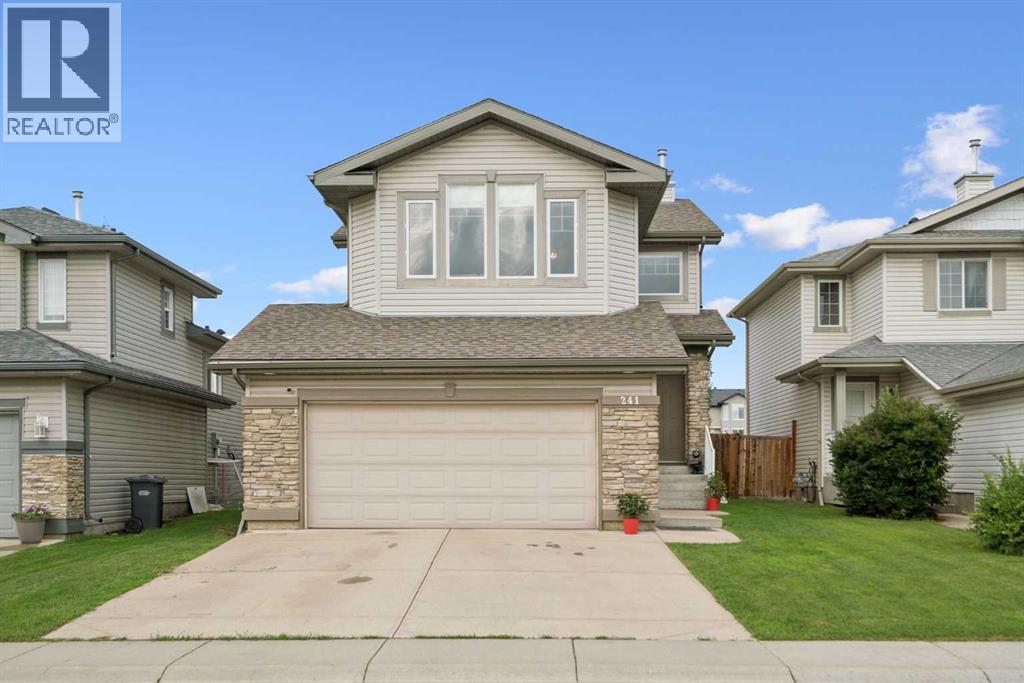 241 Westmount Cres, Okotoks, AB T1S 2J2