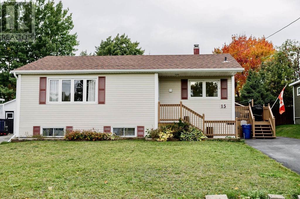 15 Baldwin St, Gander, NL A1V 1L4