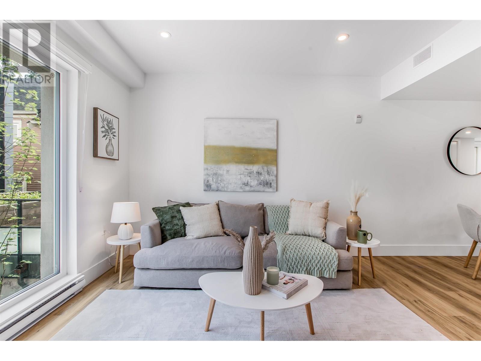 2075 E 1st Avenue Unit 204, Vancouver, BC V5N 1B6