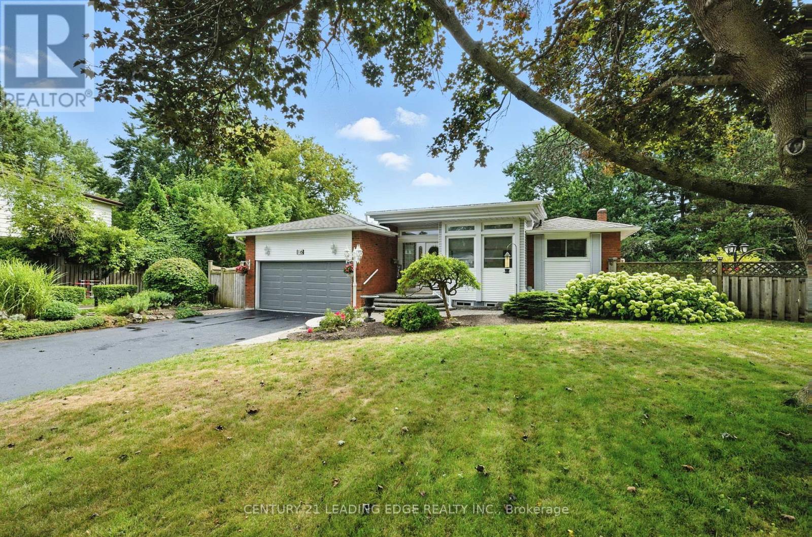 16 Burningham Cres, Ajax, ON L1S 6A2