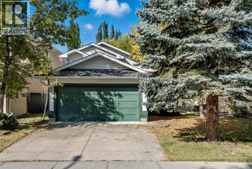 447 Shawbrooke Cir SW, Calgary, AB T2Y 2Z4