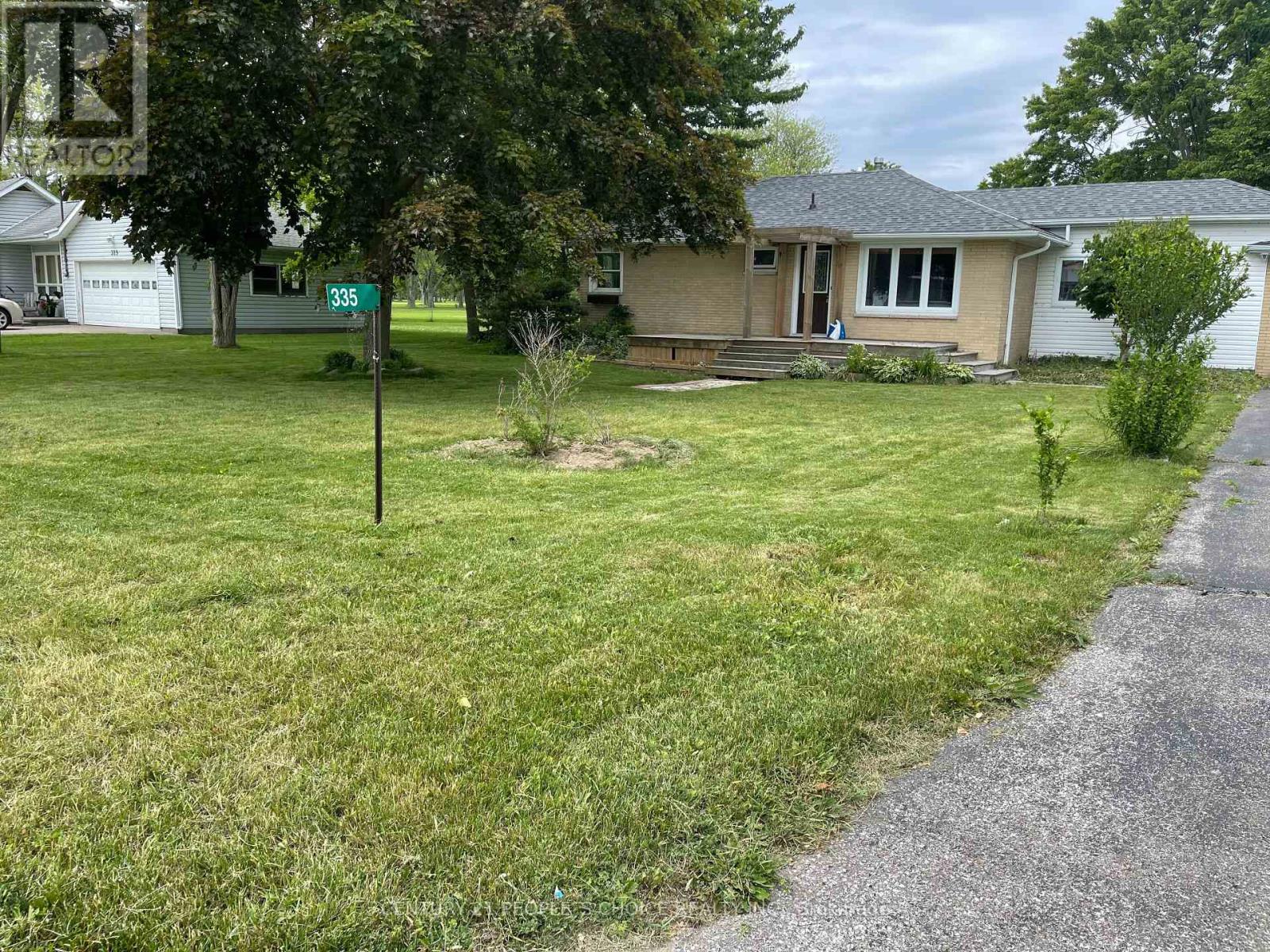 335 Robson Rd, Leamington, ON N8H 0A4