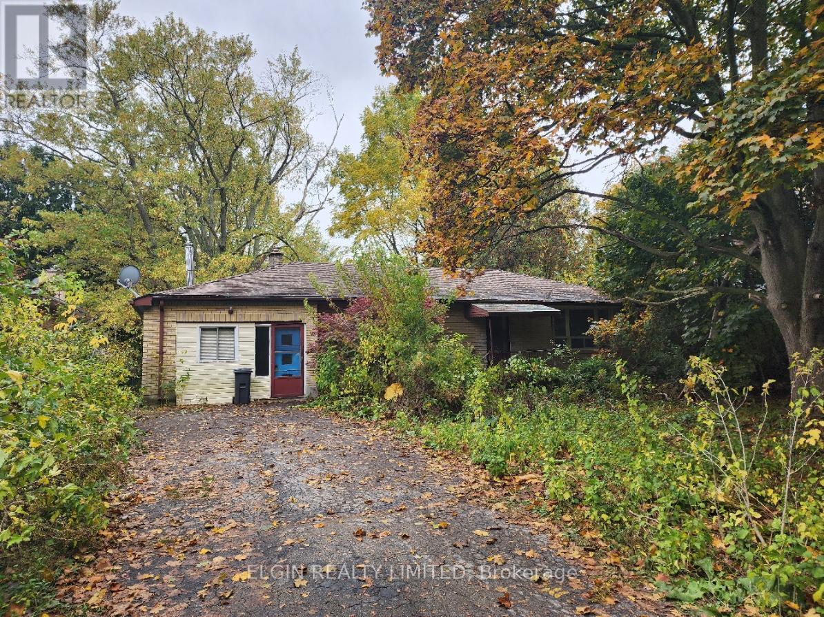 10 Vineden Dr, Central Elgin, ON N5P 2M6