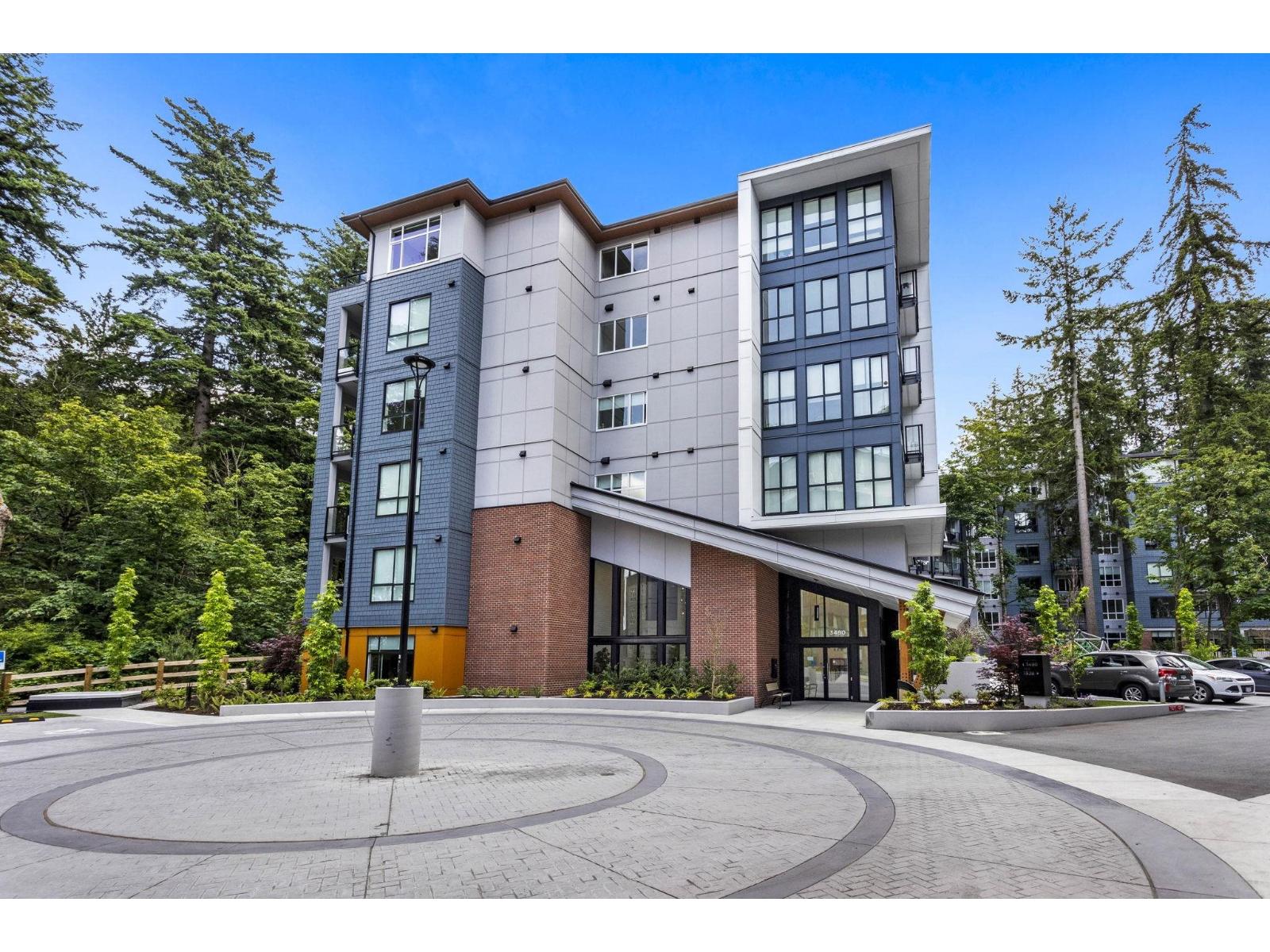 3480 146a Street Unit 518, Surrey, BC V4P 0H6