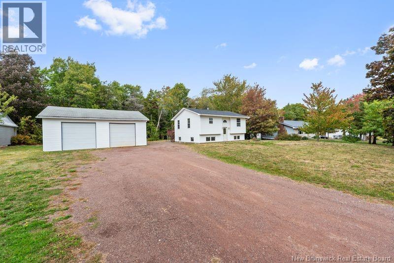 53 Communication Rd, Irishtown, NB E1H 2G3