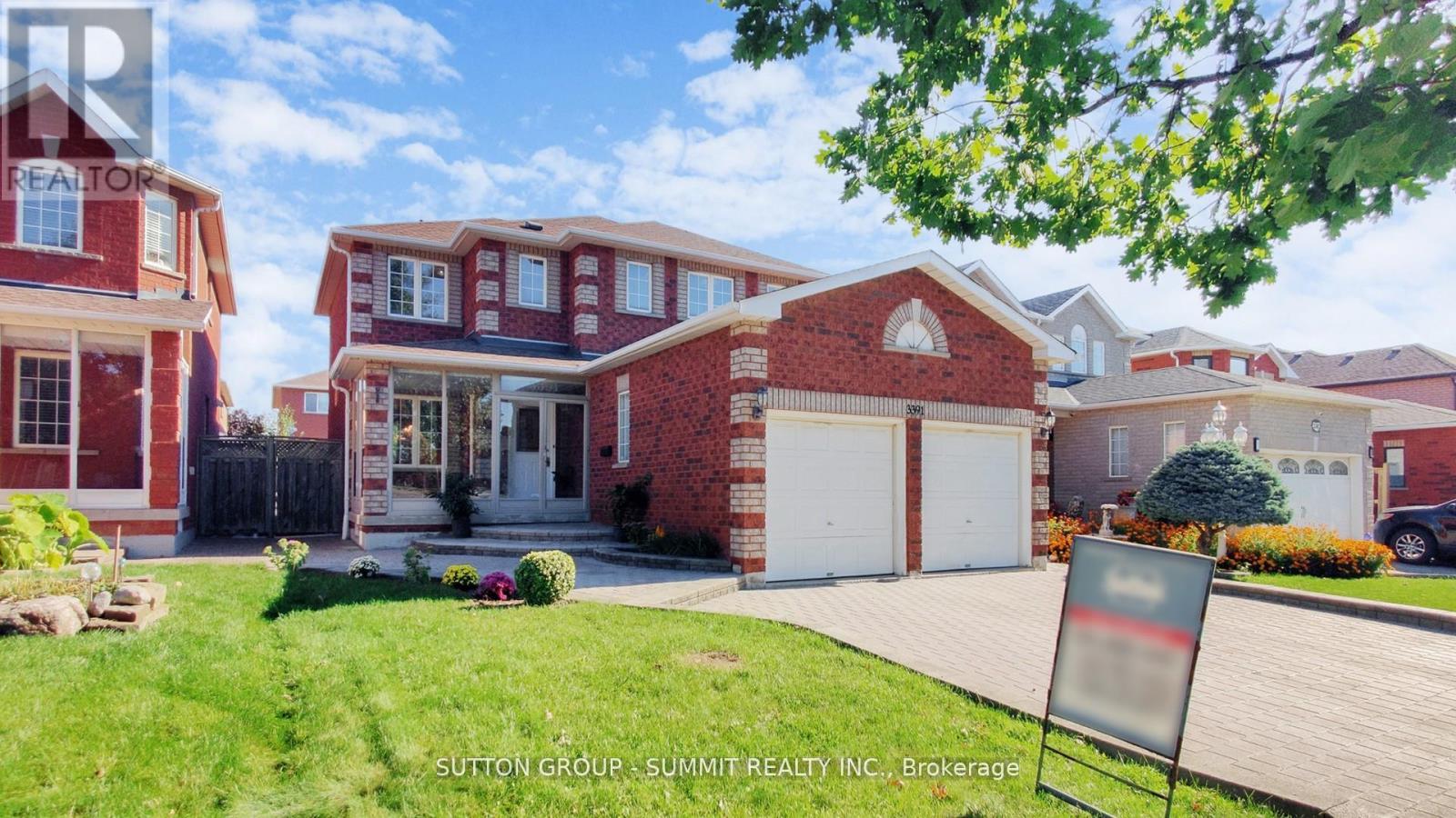 3391 Grand Park Dr, Mississauga, ON L5B 4E2
