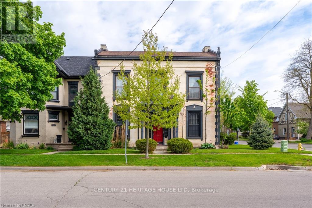 220 Nelson St, Brantford, ON N3S 4C1