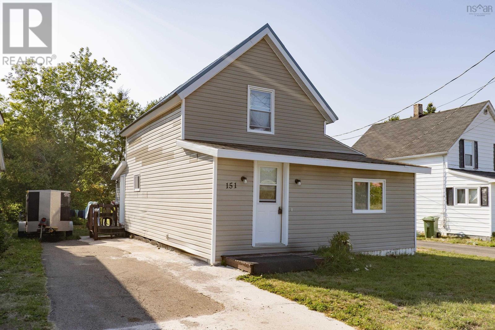 151 Herrett Rd, Springhill, NS B0M 1X0