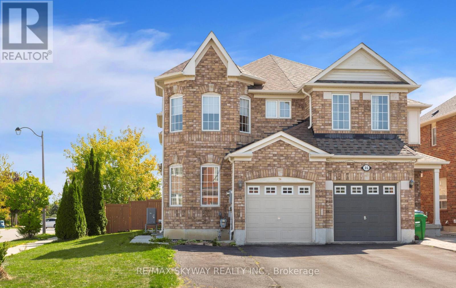 74 Magnificent Ct, Brampton, ON L6P 2T2
