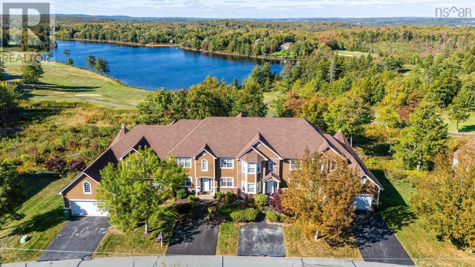 82 Greenside Ln, Hammonds Plains, NS B4B 2A1