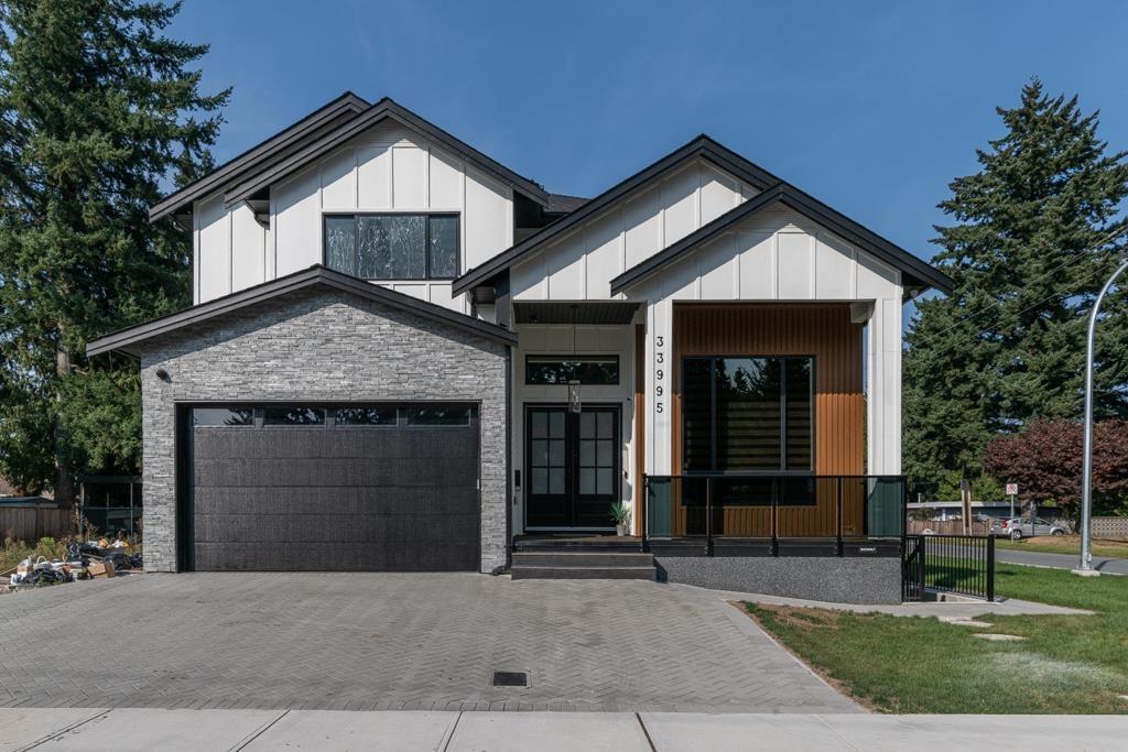 33995 Walnut Ave, Abbotsford, BC V2S 2S6