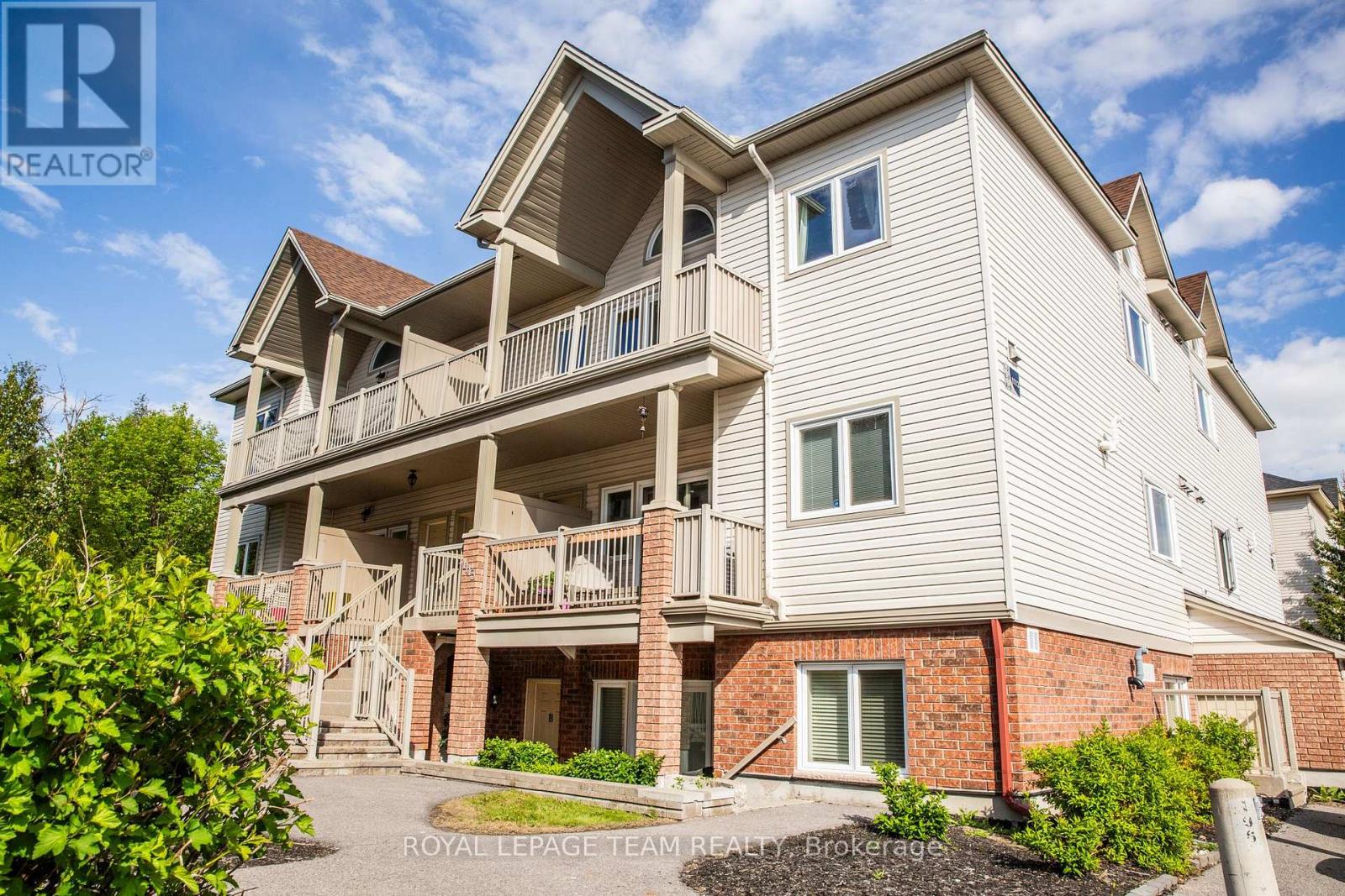 1113 Stittsville Main Street #b, Ottawa, ON K2S 0C8