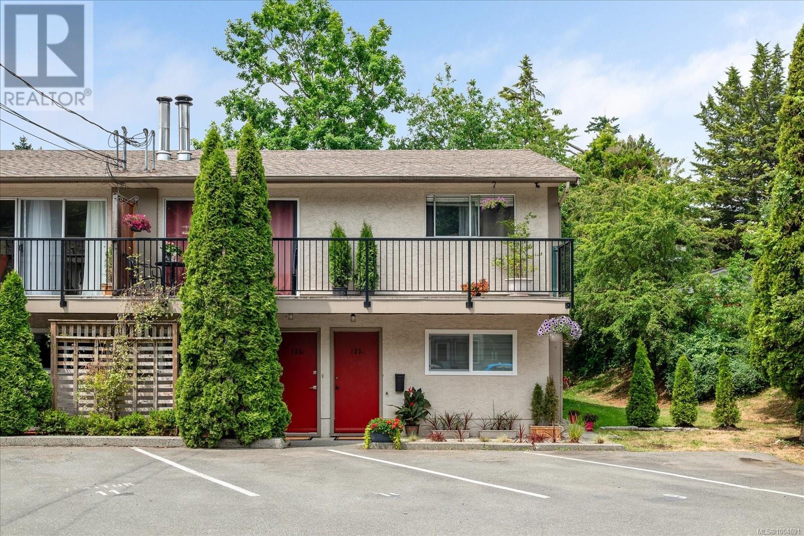 123 Adams Avenue Ave, Nanaimo, BC V9S 4R9
