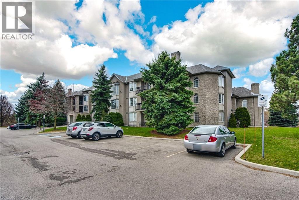 970 Golf Links Road Unit 205, Hamilton, ON L9K 1J8