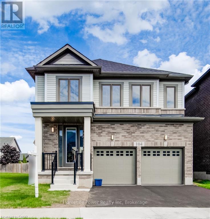 104 Blacklock St, Cambridge, ON N1S 0E3