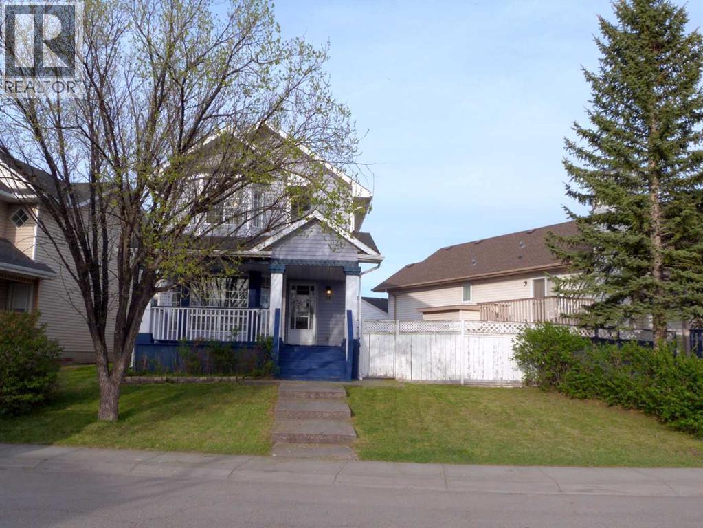 34 Martinridge Rd NE, Calgary, AB T3J 3L4