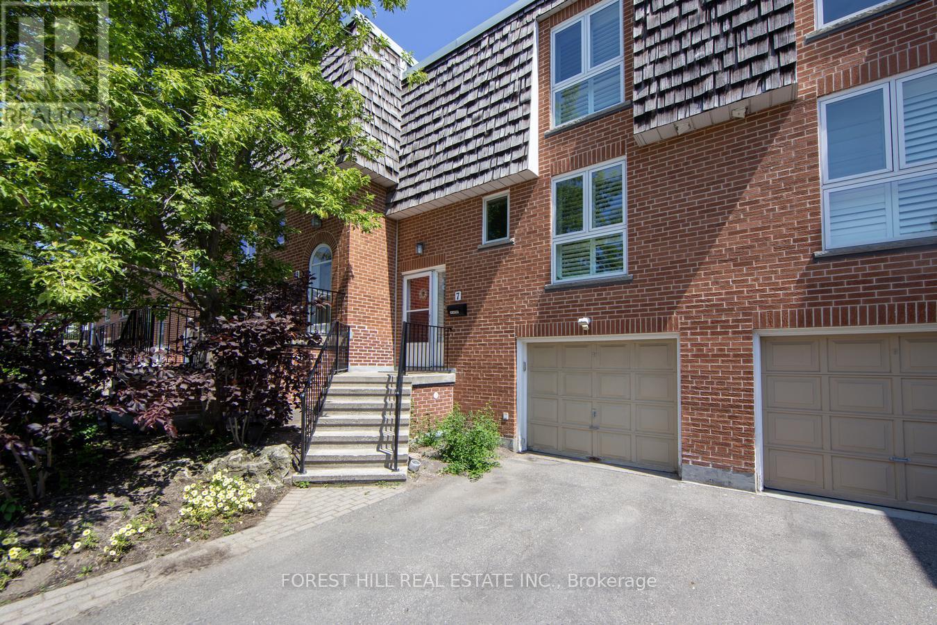 7 Maroon Mill Way, Toronto, ON M2L 1T9