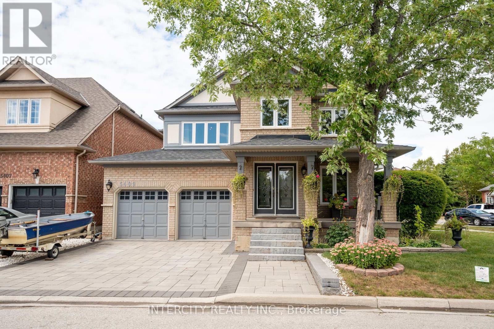 5409 Duchess Ct, Burlington, ON L7L 6Z4