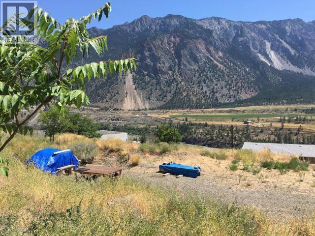 233 Hillcrest Dr, Lillooet, BC V0K 1V0